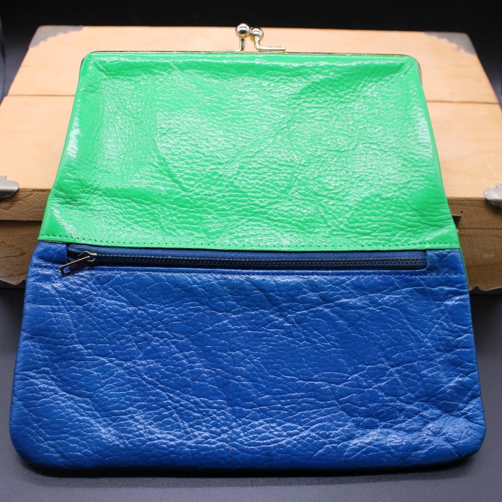 Vintage Unique Vinyl / Leather w/ Gold Clasps